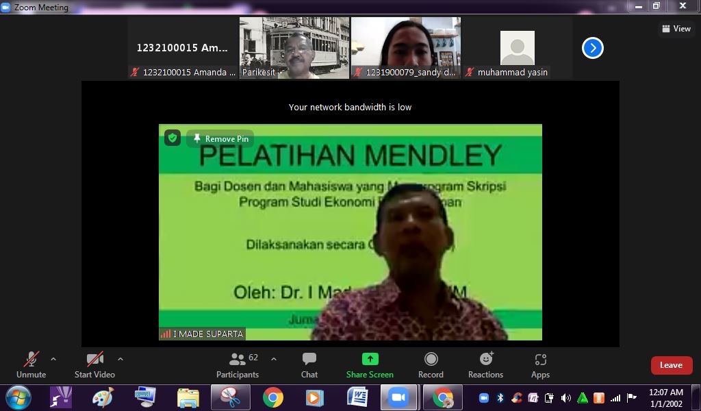 TINGKATKAN KUALITAS SDM MAHASISWA EKONOMI PEMBANGUNAN MELALUI PELATIHAN MENDELEY